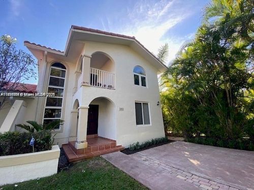 402-402 Majorca Ave, Coral Gables, FL, 33134-4220 | Card Image