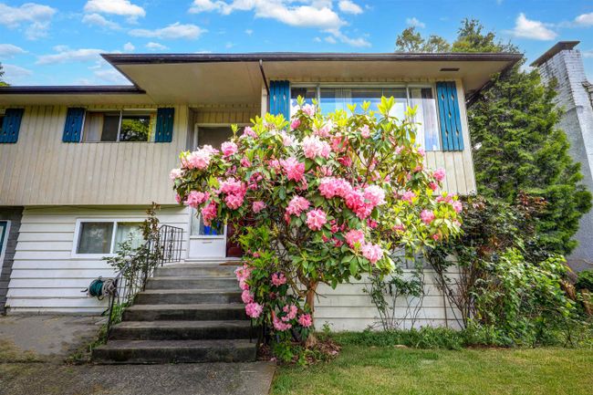 8844 Cook Cres, House other with 5 bedrooms, 2 bathrooms and 2 parking in Richmond BC | Image 10