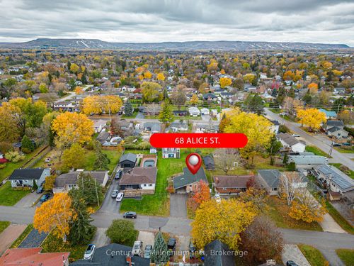 68 Alice St, Collingwood, ON, L9Y3S1 | Card Image