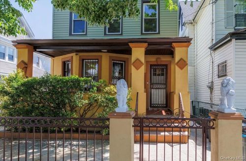 14614 Shore Ave, Jamaica, NY, 11435-5343 | Card Image