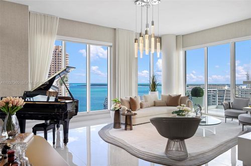 2004-900 Brickell Key Blvd, Miami, FL, 33131-3745 | Card Image