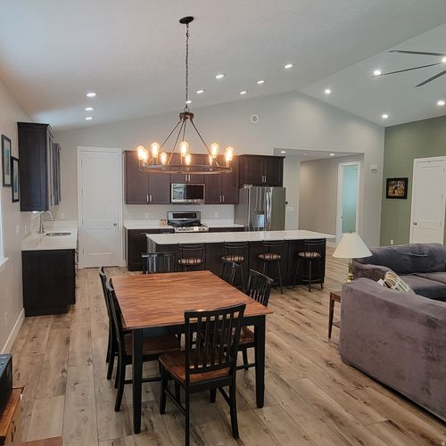 252 W 4950 S, Washington Terrace, UT, 84405-6380 | Card Image
