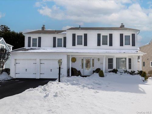 16 Wright Rd, Rockville Centre, NY, 11570-1235 | Card Image