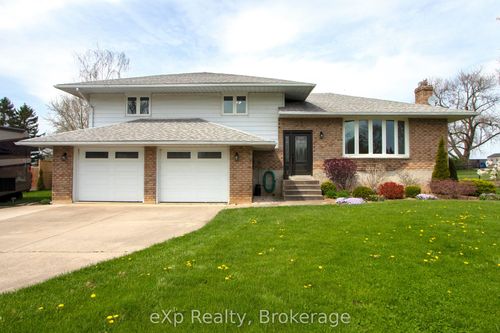 1806 Perth Rd, Perth, ON, N4X1C6 | Card Image