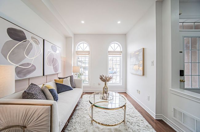 23 Rizal Ave, House attached with 4 bedrooms, 3 bathrooms and 2 parking in Markham ON | Image 8