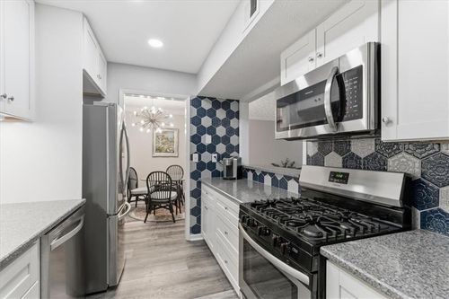 501 Dunbar Dr, Dunwoody, GA, 30338-6547 | Card Image