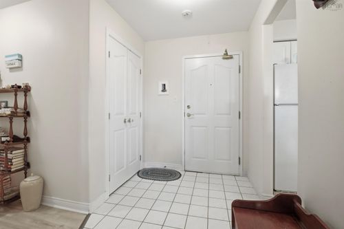 410-2 Lake Drive, Bedford, NS, B4A4H7 | Card Image