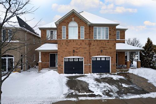 4 Blue Meadow Crt, Markham, ON, L6B0H9 | Card Image