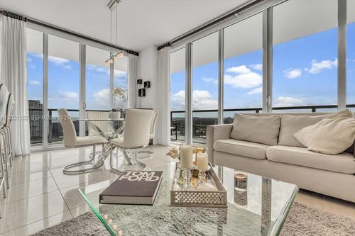 3401-s-79 Sw 12th St, Miami, FL, 33130-5201 | Card Image