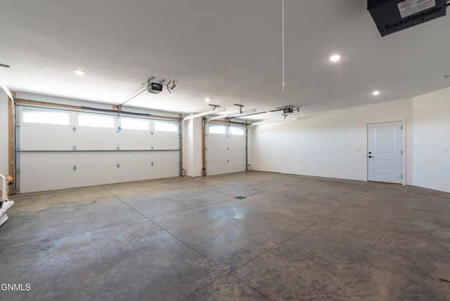5631 Davies Dr, Townhouse with 3 bedrooms, 2 bathrooms and null parking in Bismarck ND | Image 19