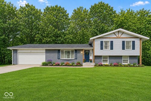 100 Foxwood Ct, Lafayette, IN, 47905-8783 | Card Image