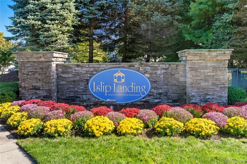 224-224 Medea Way, Central Islip, NY, 11722-4540 | Card Image