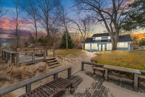 6626 E Parkway Dr, Lambton Shores, ON, N0N1J3 | Card Image