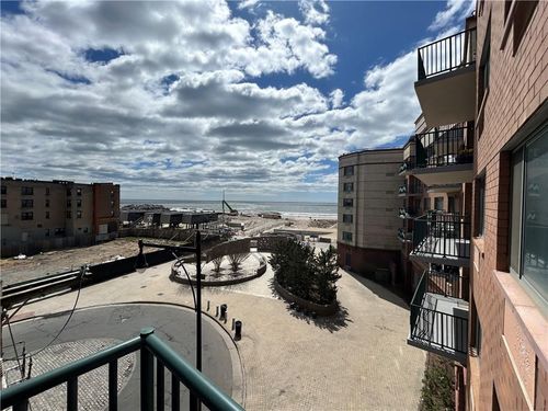 4j-136 Beach 117th Street Street, Rockaway Park, NY, 11694 | Card Image