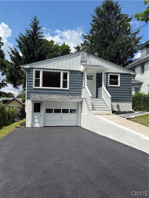 126 Aberdeen Ter, Syracuse, NY, 13206-2401 | Card Image
