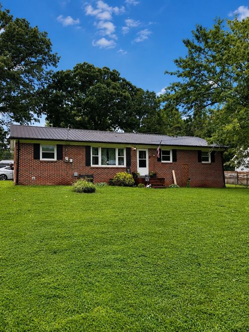 205 Dawn Dr, Mc Minnville, TN, 37110-4511 | Card Image