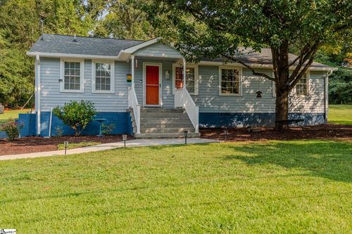 813 E Main St, Taylors, SC, 29687-5229 | Card Image