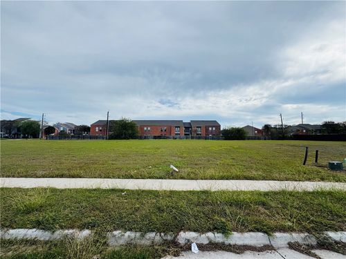 2414 Manuel Ln, Corpus Christi, TX, 78414-1400 | Card Image