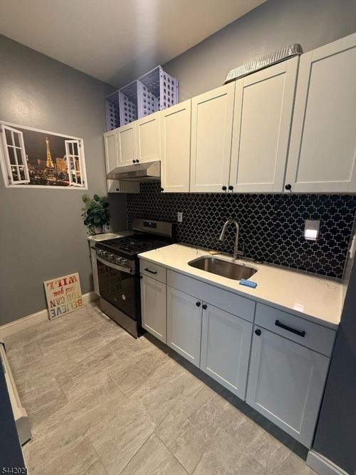 1-11 Wakeman Ave, Newark, NJ, 07104-2803 | Card Image