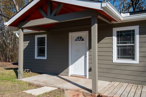 335 Columbia Ave, Centerville, TN, 37033-4106 | Card Image