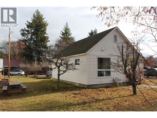 201 6th Ave Nw, Nakusp, BC, V0G1R1 | Card Image
