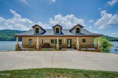 751 Jim Town Rd, Mooresburg, TN, 37811-2450 | Card Image