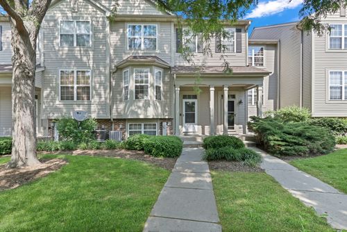 983 Ellsworth Dr, Grayslake, IL, 60030-3365 | Card Image