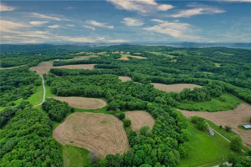 58.4 AC Brown Road, Weston, MO, 64098 | Card Image