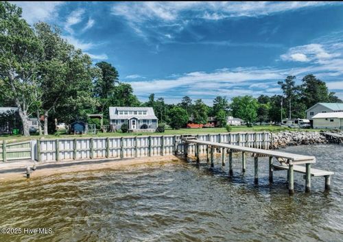 1565 Belangia Rd, Havelock, NC, 28532-9087 | Card Image