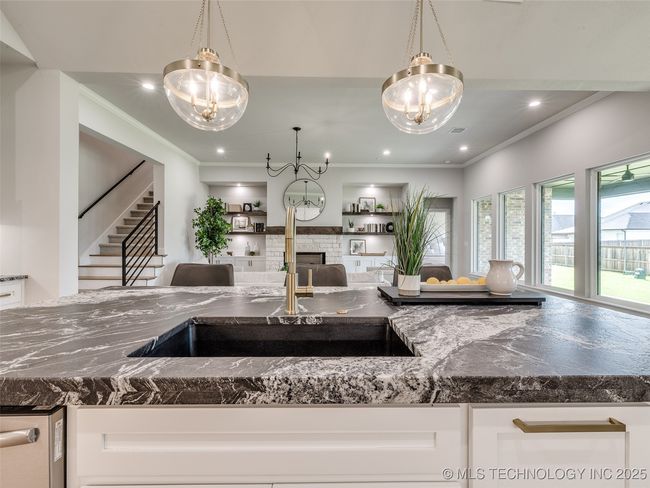 5704 E 126 Th St S, House other with 4 bedrooms, 4 bathrooms and null parking in Bixby OK | Image 25
