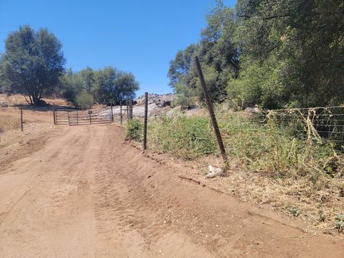 533 Mound Ln, Squaw Valley, CA, 93675 | Card Image