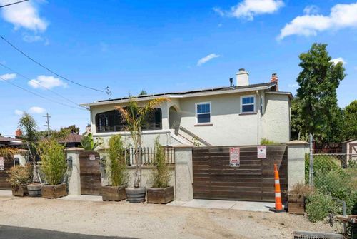 2238 Lincoln St, East Palo Alto, CA, 94303-1540 | Card Image