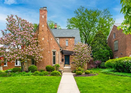 1212 Woodbine Ave, Oak Park, IL, 60302-1214 | Card Image