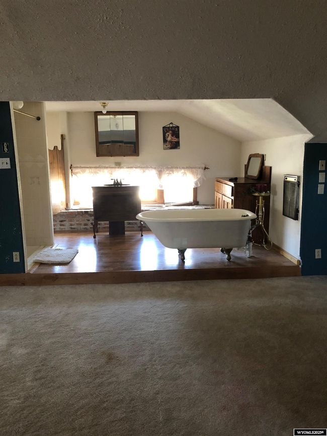 211 8 Th St, House other with 6 bedrooms, 3 bathrooms and null parking in Sinclair WY | Image 21