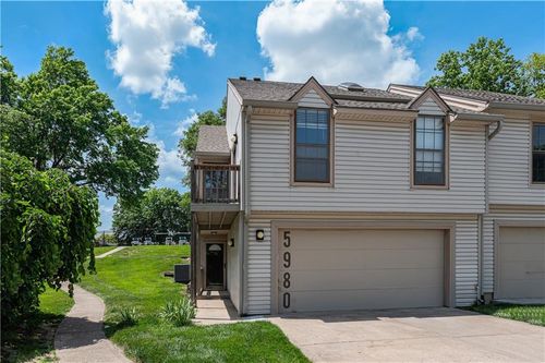 5980 N Bellefontaine Ave, Gladstone, MO, 64119-2110 | Card Image