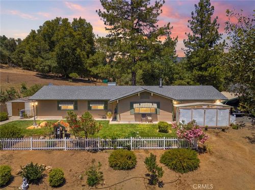 5811 Illilouette Falls St, Mariposa, CA, 95338-9120 | Card Image