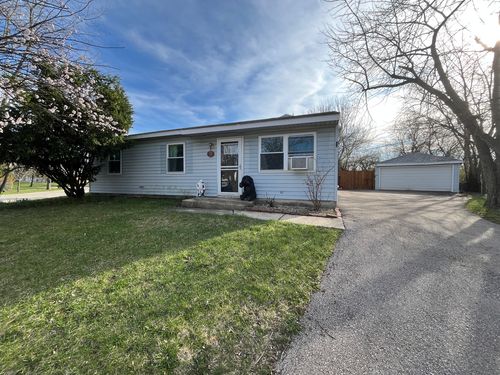 225 Malibu Dr, Bolingbrook, IL, 60440-2313 | Card Image