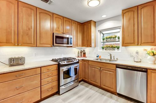 2040 Kellogg Way, Rancho Cordova, CA, 95670 | Card Image