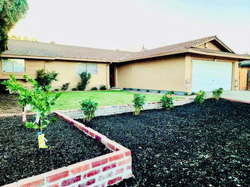 1813 Murrietta Ln, Modesto, CA, 95355-2530 | Card Image