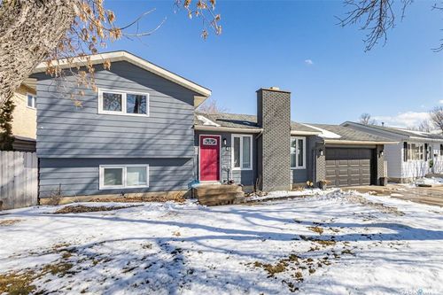 6 Diggle Place, Saskatoon, SK, S7M4J9 | Card Image