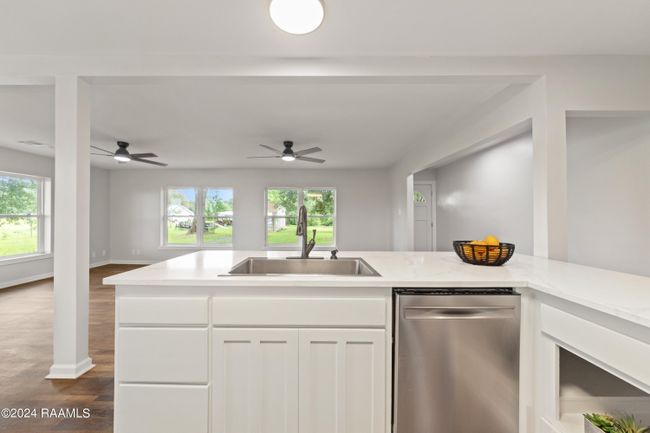 Kitchen view 4 | Image 13
