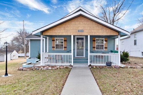 303 3rd St, Wakefield, KS, 67487-9003 | Card Image