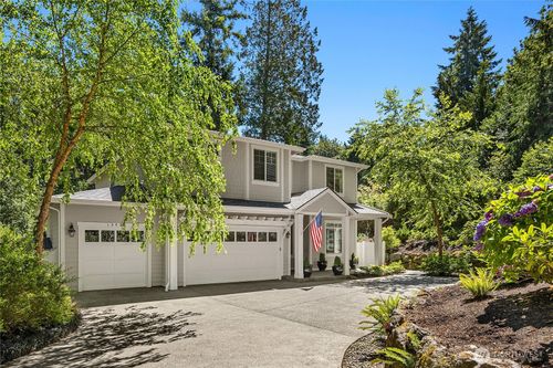13424 N Madison Ave Ne, Bainbridge Island, WA, 98110-4524 | Card Image