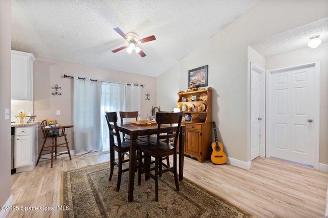 Dining Area | Image 6