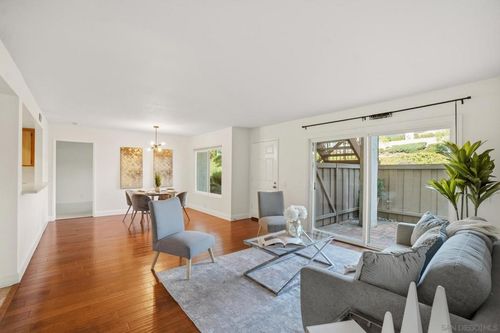 76-4040 Porte La Paz, San Diego, CA, 92122-1982 | Card Image