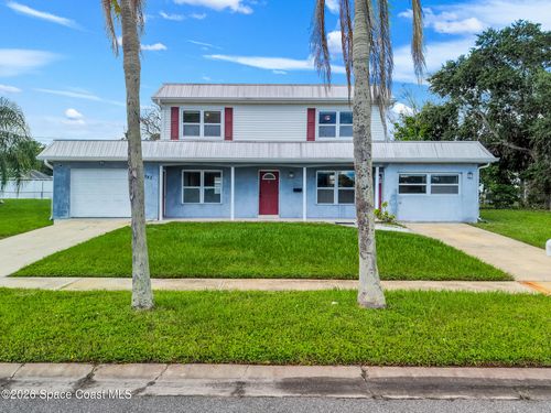 942 Chace Ln Ne, Palm Bay, FL, 32905-5503 | Card Image