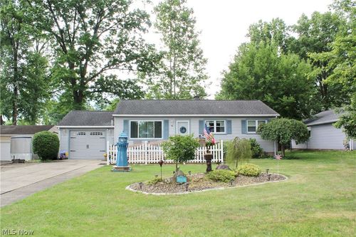 5109 Birchcrest Dr, Youngstown, OH, 44515-3922 | Card Image