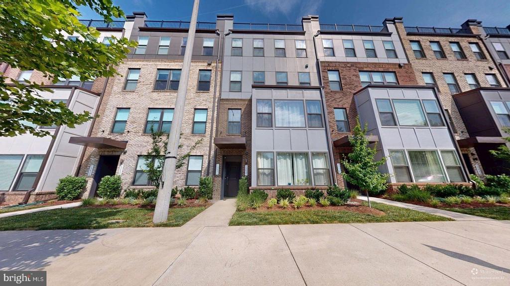 Residential Lease in HERNDON