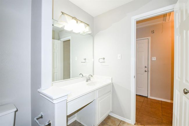 1907 Meadow Edge Ln, House other with 3 bedrooms, 2 bathrooms and 2 parking in Spring TX | Image 15