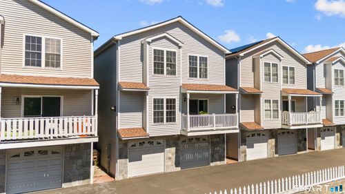 6-42 Highland Rd, Stamford, CT, 06902-2858 | Card Image